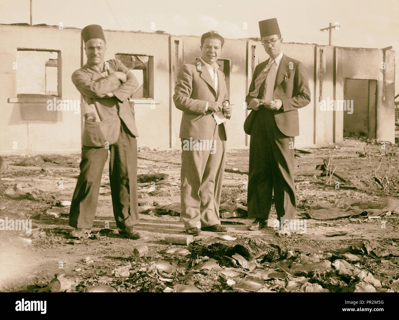 Jacob Simon à Lydda et interviewer Eth. [C.-à-d., éthiopien] consul. 1934, Israël, Lod Banque D'Images
