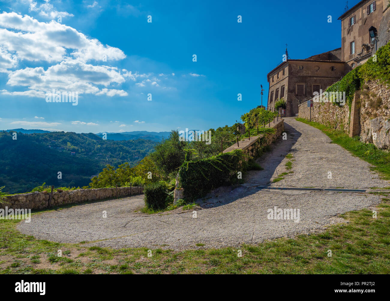 Subiaco (Italie) - un peu charmante ville médiévale sur la montagne Simbruini, dans la région métropolitaine de la ville de Rome Banque D'Images