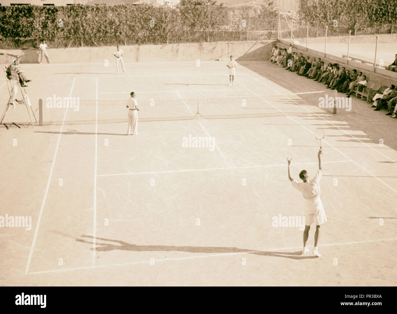 Y.M.C.A. Jérusalem tournoi de tennis activités, finales doubles mens, août 1939. 1939, Jérusalem, Israël Banque D'Images