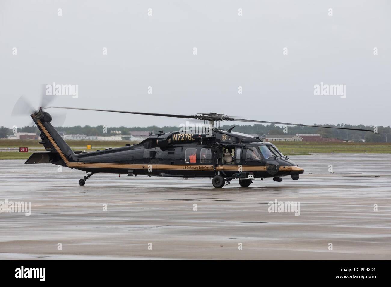 Les opérations aériennes et maritimes en arriver au fort actifs McEntire Joint National Guard Base à Eastover, Caroline du Sud le 16 septembre 2018 à l'appui de l'ouragan Florence soulagement. Banque D'Images