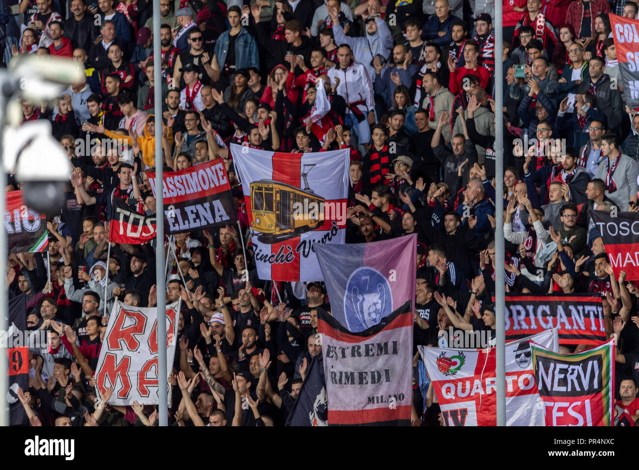 Partisans (Milan) au cours de l'Italien 'Serie' une correspondance entre Empoli 1-1 Milan à Carlo Castellani Stadium le 27 septembre , 2018 à Empoli, Italie. (Photo de Maurizio Borsari/AFLO) Banque D'Images