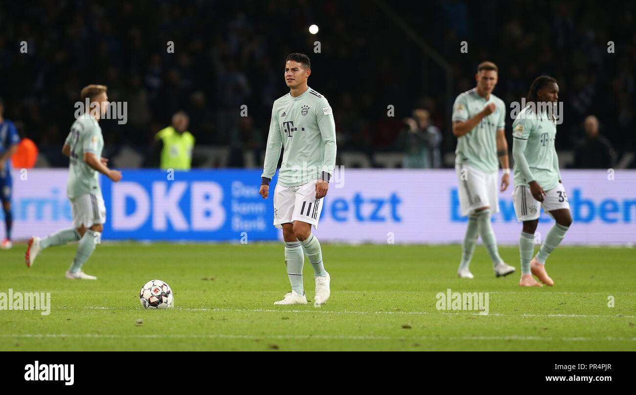 Deutschland. 28 Sep, 2018. firo : Football, 28.09.2018 1. Saison 2018/2019, Bundesliga Hertha BSC Berlin - FC Bayern Munich Bayern, déçu, déçu, James Rodriguez, Sanchez, Kimmich, SUle | Conditions de crédit dans le monde entier : dpa/Alamy Live News Banque D'Images