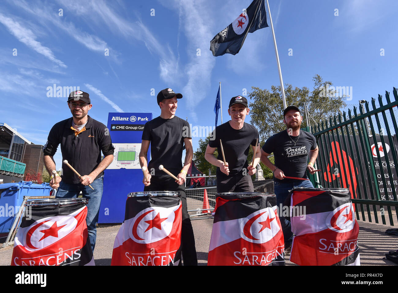 Londres, Royaume-Uni. 29 septembre 2018. Le rendement au cours de tambour Gallagher Premiership match entre sarrasins et Bath Rugby à Allianz Park Samedi, 29 septembre 2018. Londres en Angleterre. (Usage éditorial uniquement, licence requise pour un usage commercial. Aucune utilisation de pari, de jeux ou d'un seul club/ligue/dvd publications.) Crédit : Taka Wu/Alamy Live News Banque D'Images