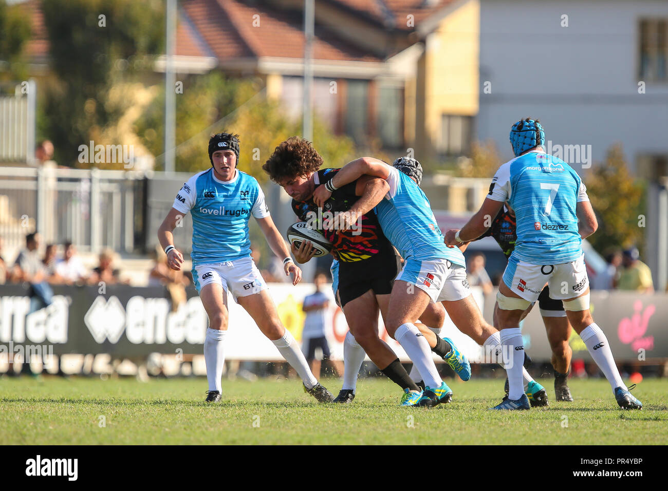 Parme, Italie. 29 Septembre, 2018. Zebre's centre Tommaso Boni tente de briser un s'attaquer lors du match contre Tottenham Hotspur en 5 ronde de Guinness14 2018 PRO 2019©Massimiliano Carnabuci/Alamy live news Banque D'Images