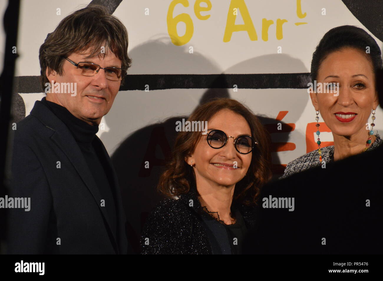 Paris, France. 29 septembre 2018. Sonia Rykiel, la fille de Nathalie Rykiel  (centre). La Fashion Week de Paris 2018. Inauguration de l'Allee Sonya  Rykiel (alley) en présence de sa fille Nathalie Rykiel,