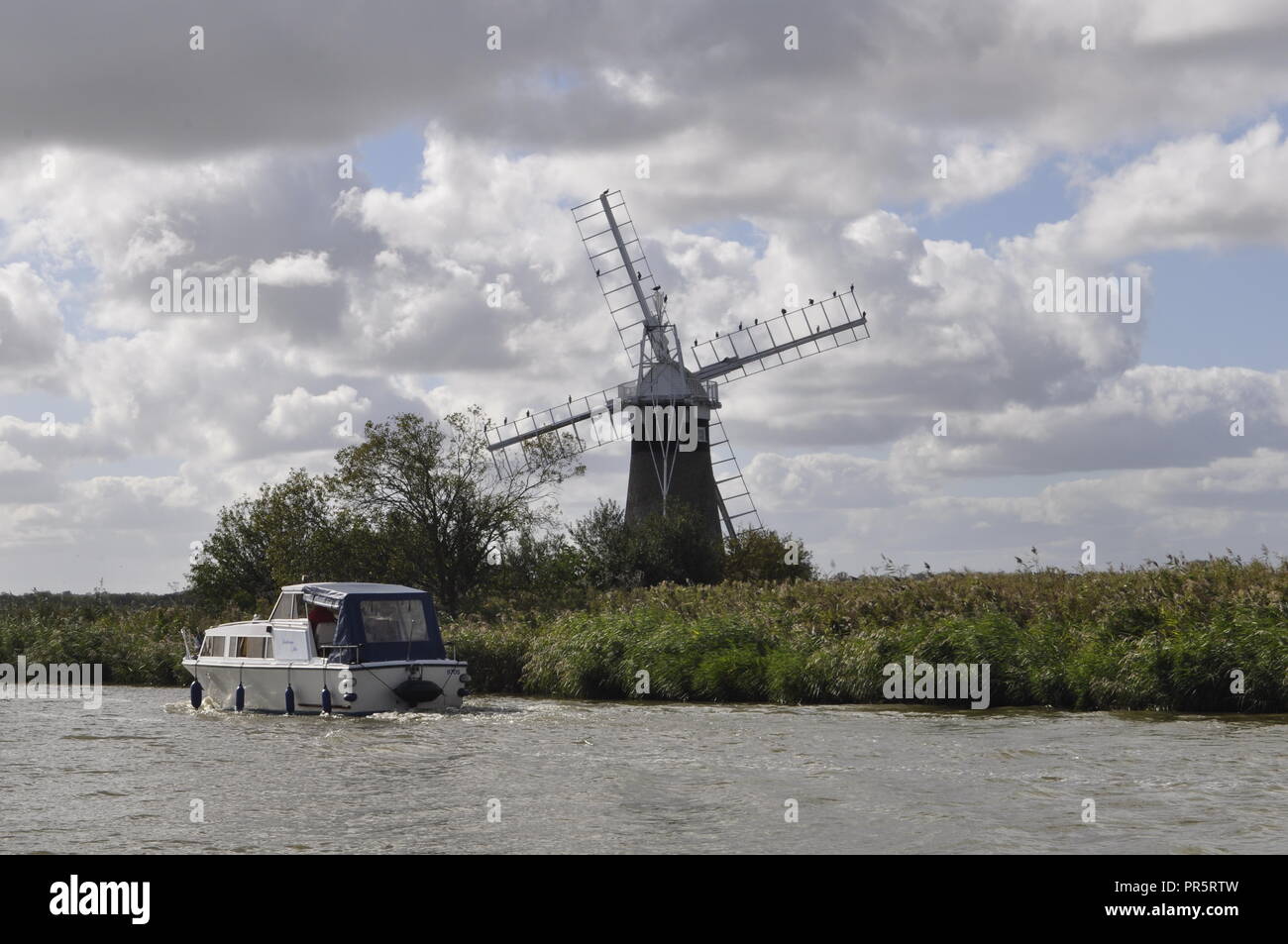 St Benet's drainage niveau moulin, sur la rivière Thurne, Norfolk Broads, England UK Banque D'Images