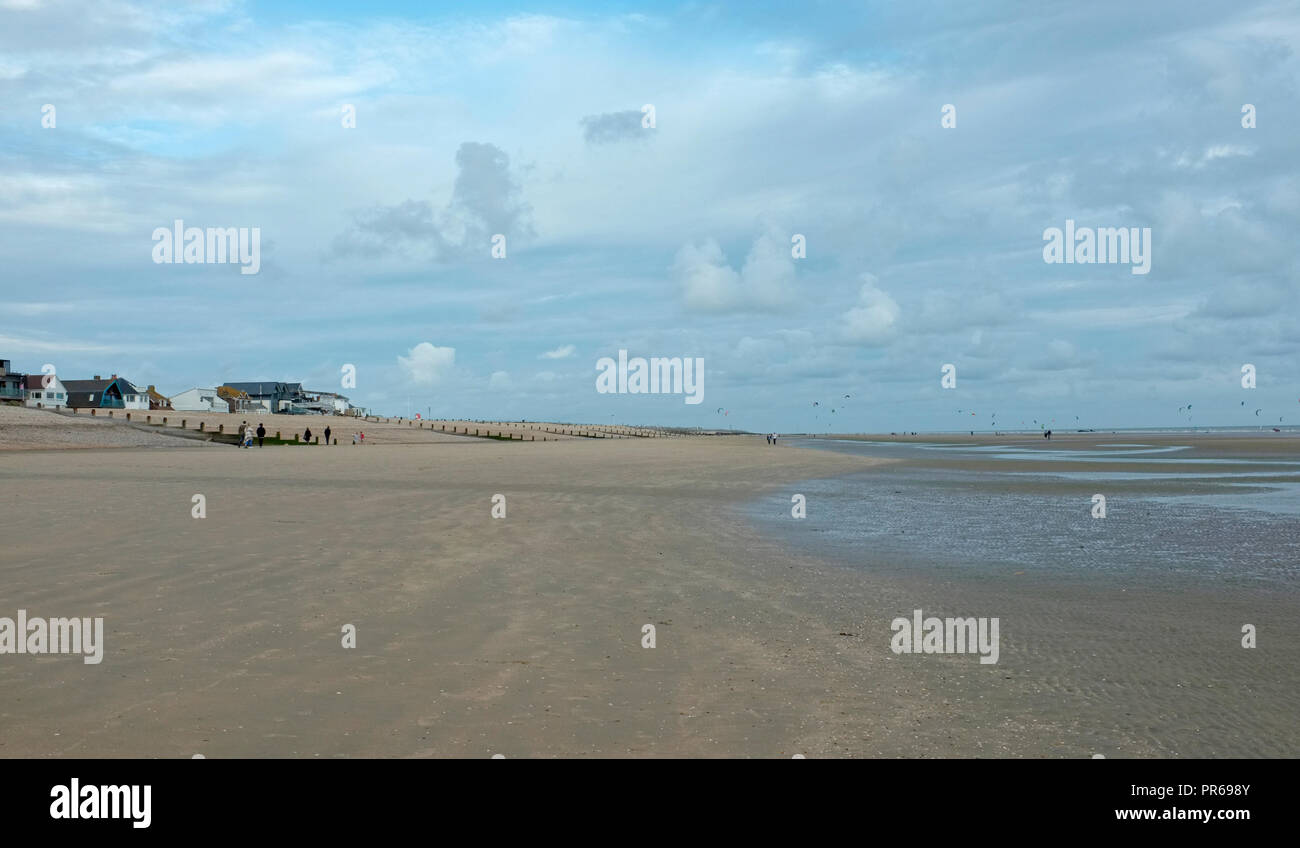 La plage de Camber Sands, carrossage, près de Rye, East Sussex Banque D'Images