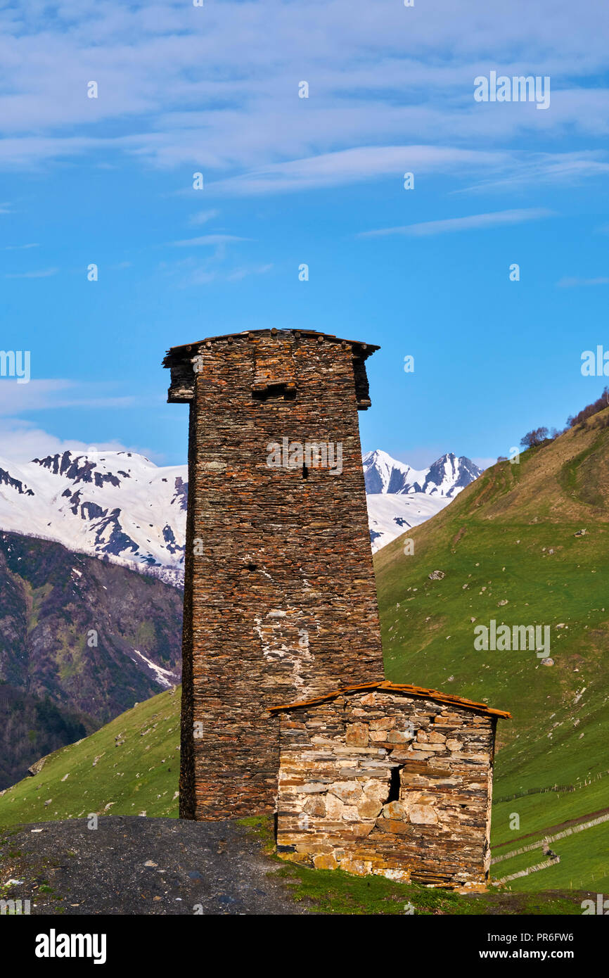 La Géorgie, Svaneti, Ushguli, le plus haut village d'Europe avec leurs tours appelé Koki Banque D'Images