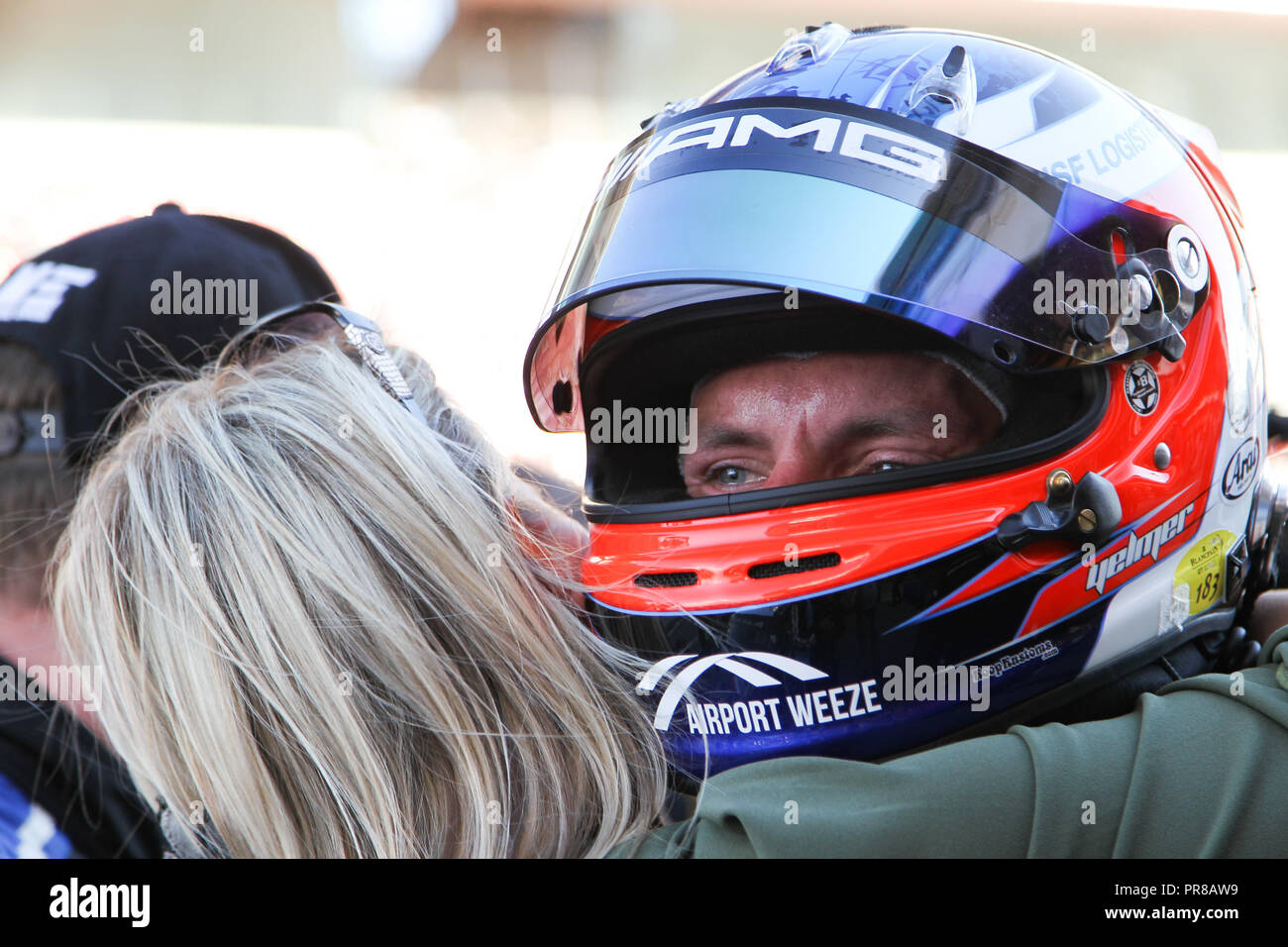 Barcelone, Espagne. Sep 30, 2018. L'équipe Mercedes-AMG Mercedes-AMG BLACK FALCON GT3 Yelmer Buurman célèbre la victoire et remporter le championnat lors de la ronde 10 - Blancpain Endurance Series GT Cup au circuit de Barcelona-Catalunya, Barcelone, Espagne, le 30 septembre 2018. Photo par Jurek Biegus. Usage éditorial uniquement, licence requise pour un usage commercial. Credit : UK Sports Photos Ltd/Alamy Live News Banque D'Images