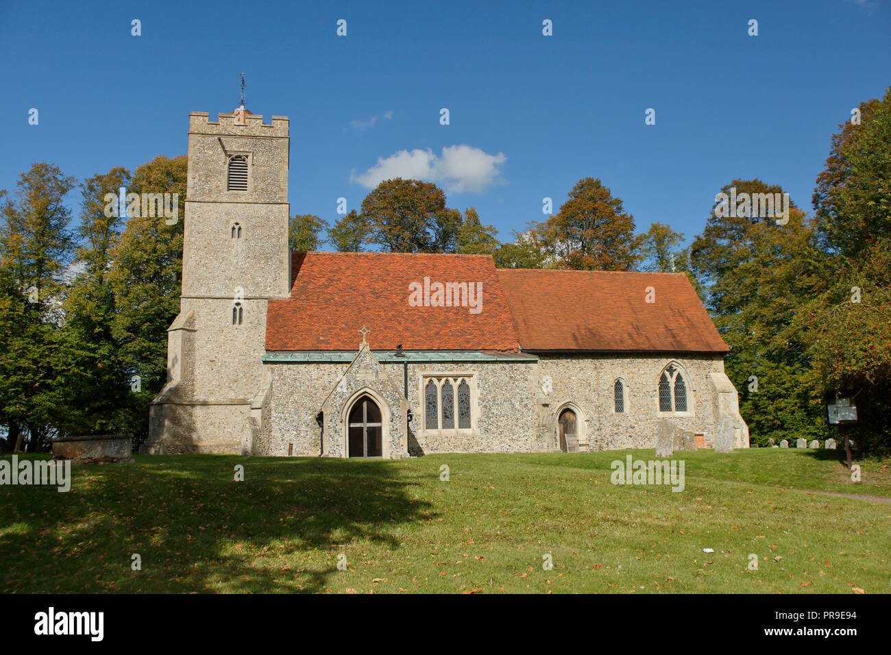 Église de Tous les Saints, un bâtiment classé dans Quendon et Rickling, Essex Banque D'Images