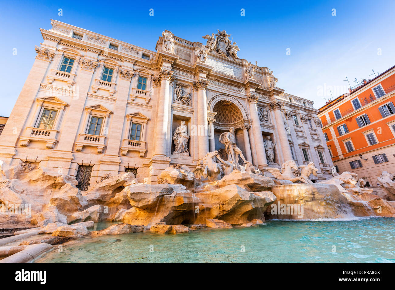 Rome, Italie. Fontaine de Trevi (Fontana di Trevi) plus célèbre fontaine de Rome. Banque D'Images