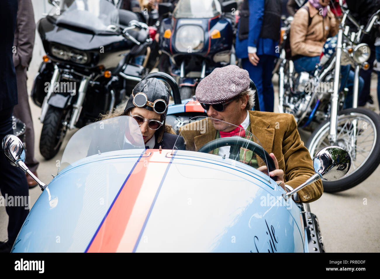 Milan, Italie. Sep 30, 2018. Le distingué Gentleman's Ride est un bike show né comme une collecte de fonds pour la recherche médicale. Credit : Daniele Baldi/Pacific Press/Alamy Live News Banque D'Images