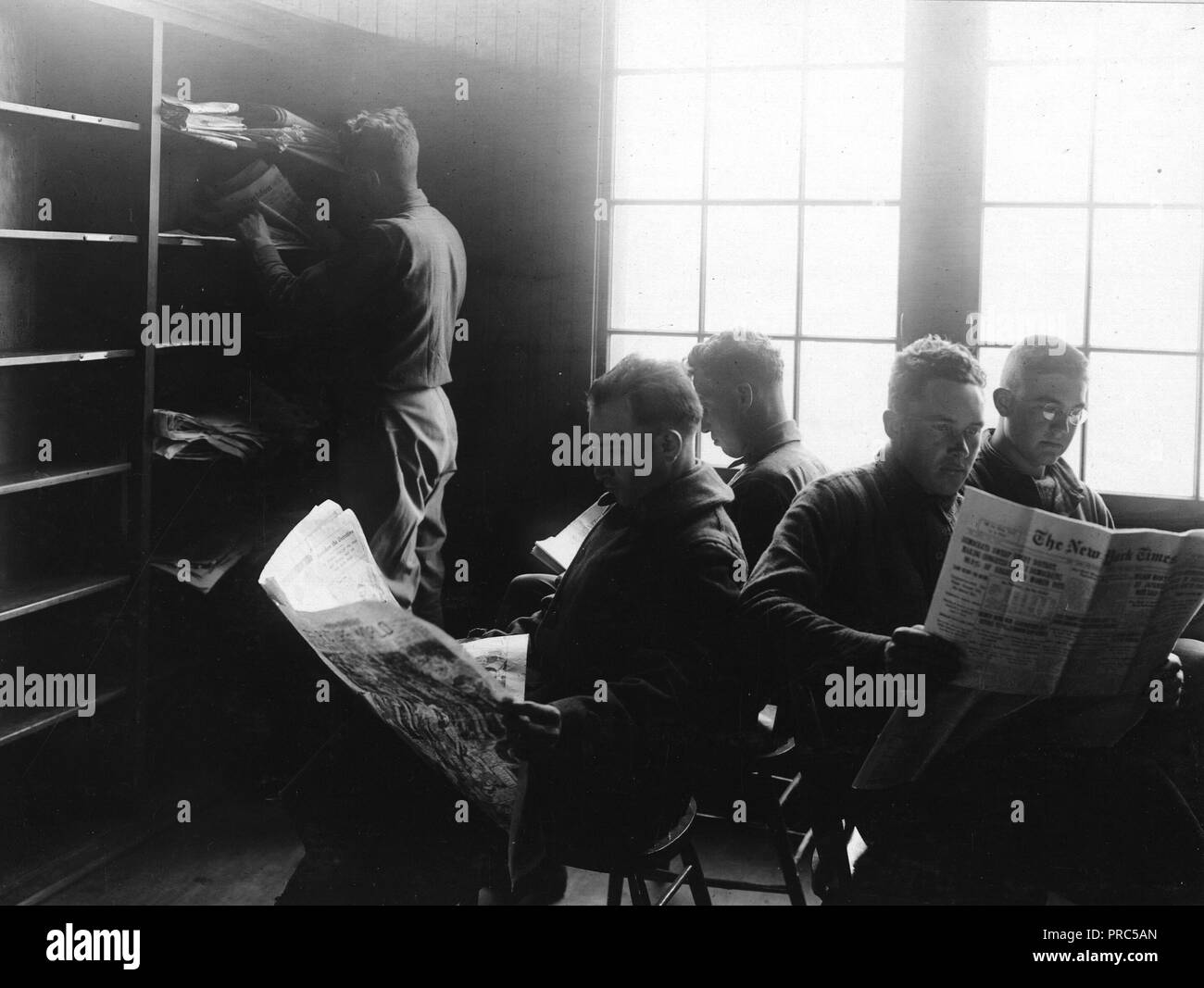 1918 ou 1919 - A.L.A. Kearny Camp Bibliothèque, Linda Vista, Californie accueil le journal de la ville Banque D'Images