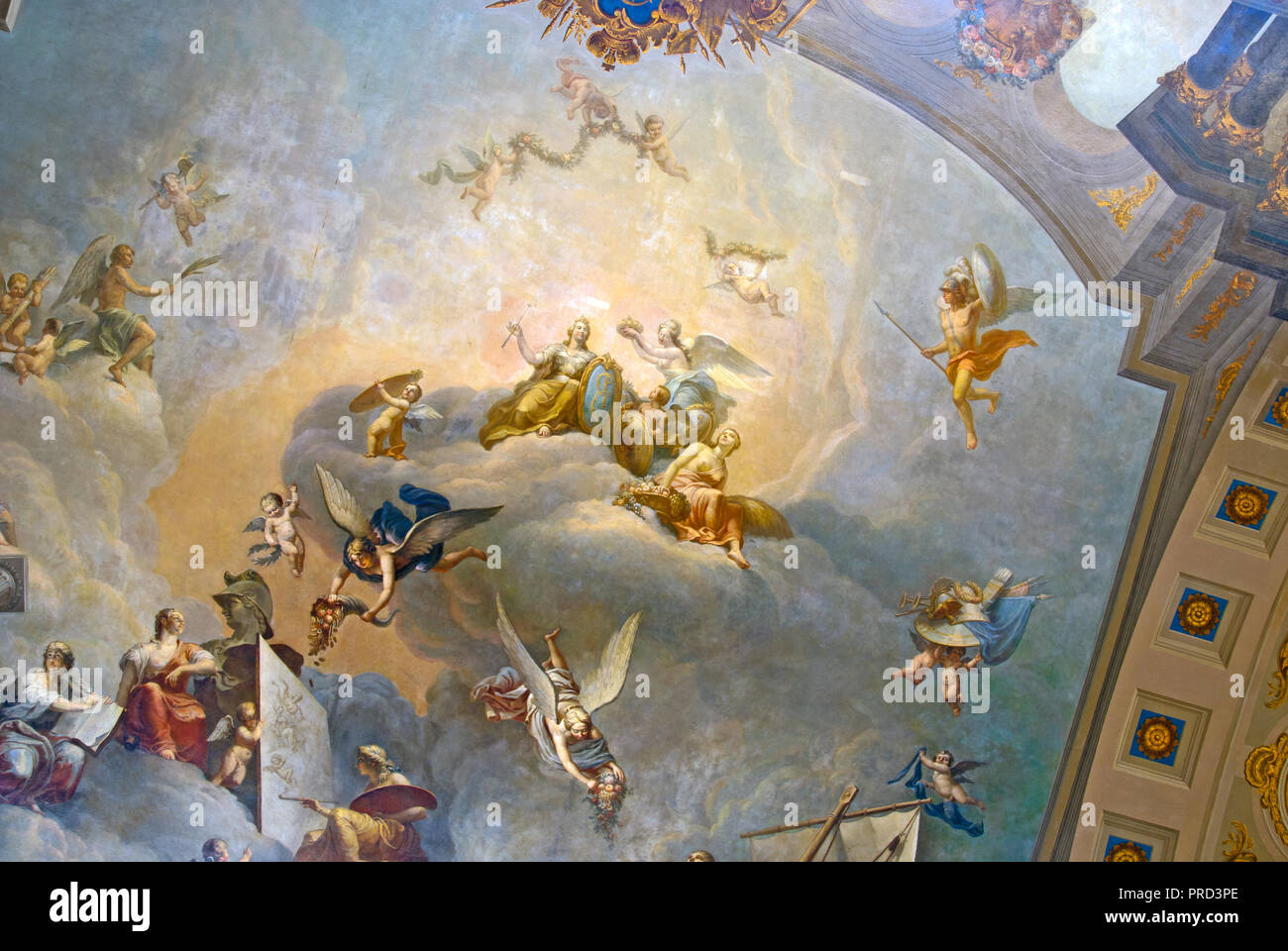 TSARSKOYE SELO, SAINT-PETERSBOURG, Russie - le 14 février 2016 : allégorie de la Russie - fragment de la peinture du plafond dans le palais de Catherine Banque D'Images