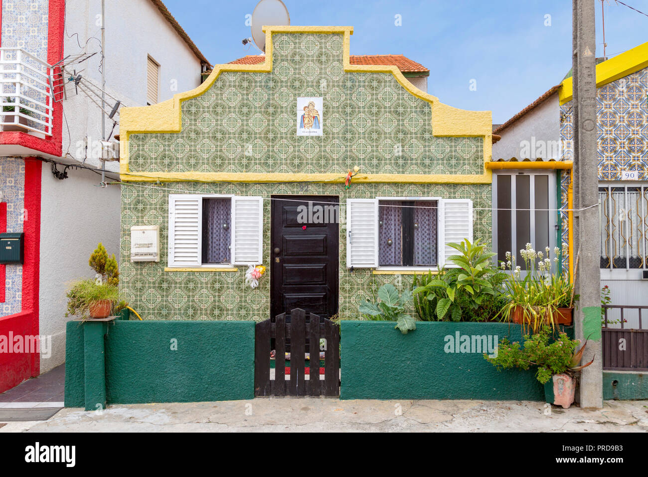 Tuile portugaise couverts maison dans la charmante localité de Costa Nova à Aveiro, Portugal. Banque D'Images