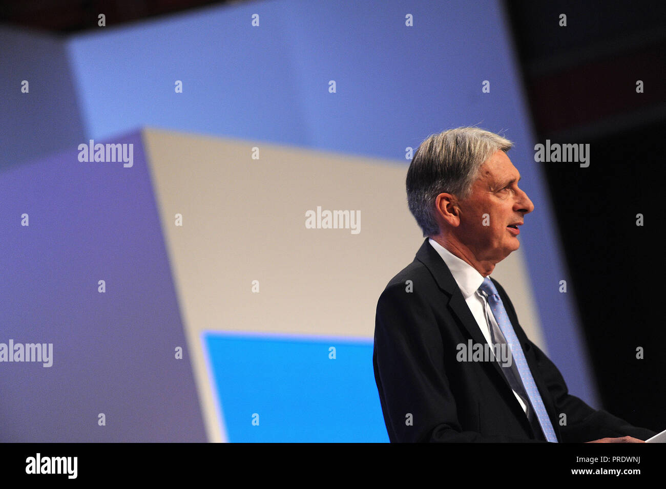 Birmingham, Angleterre. 1er octobre 2018. Philip Hammond MP, Chancelier de l'Échiquier, offre son discours à la conférence sur la session du matin de la deuxième journée de la conférence annuelle du parti conservateur à la CPI. Kevin Hayes/Alamy Live News Banque D'Images