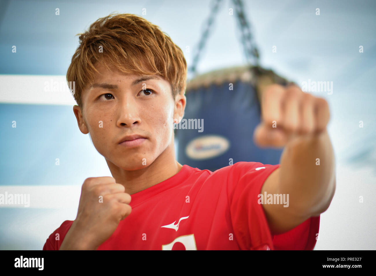 Yokohama, Kanagawa, Japon. 28 Sep, 2018. Naoya Inoue : Boxe Naoya Inoue du Japon pose au cours d'une conférence de presse avant un entraînement des médias à Ohashi Club de boxe à Yokohama, Kanagawa, Japon . Credit : Hiroaki Yamaguchi/AFLO/Alamy Live News Banque D'Images