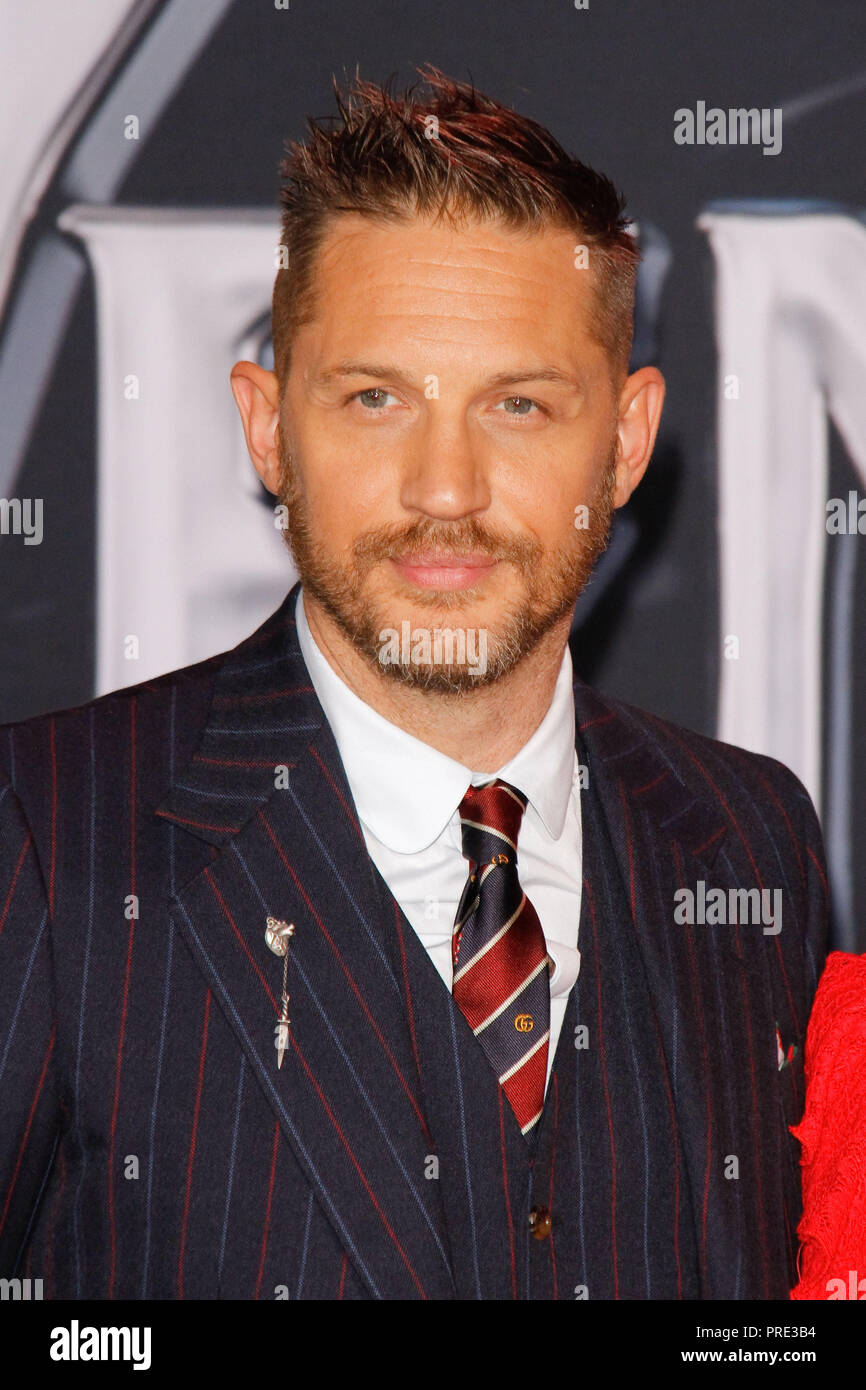 Tom Hardy lors de la première mondiale de Columbia Pictures' 'Venom' qui s'est tenue au Regency Village Theatre de Westwood, CA, le 1 octobre 2018. Photo par Joseph Martinez / PictureLux Banque D'Images