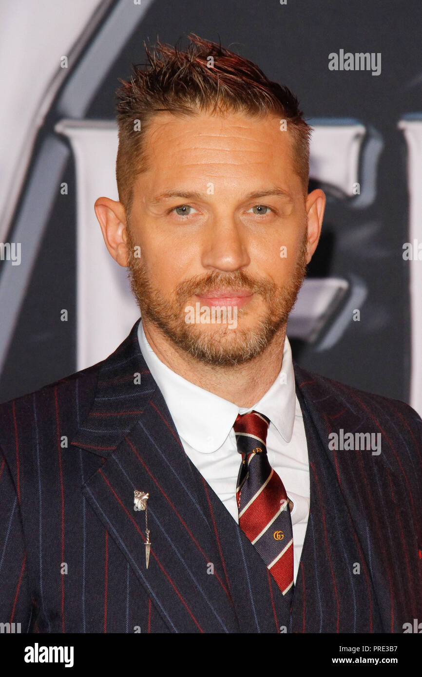 Tom Hardy lors de la première mondiale de Columbia Pictures' 'Venom' qui s'est tenue au Regency Village Theatre de Westwood, CA, le 1 octobre 2018. Photo par Joseph Martinez / PictureLux Banque D'Images