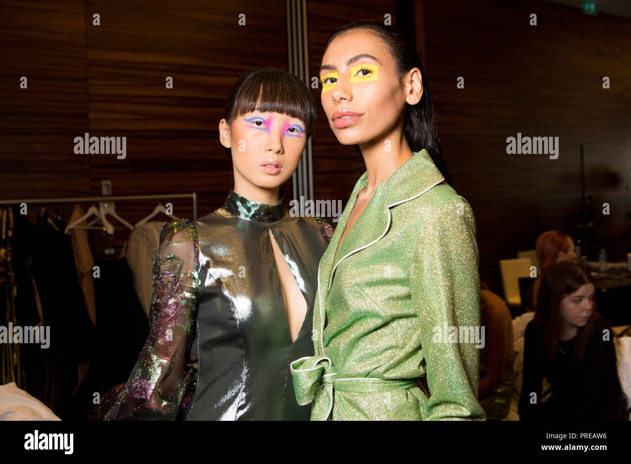 London, UK 16, septembre 2018, les modèles dans les coulisses du show à moi Kolchagov Barba Strand Hotel, London Fashion Week SS/19. Mariusz Goslicki/Alamy Banque D'Images