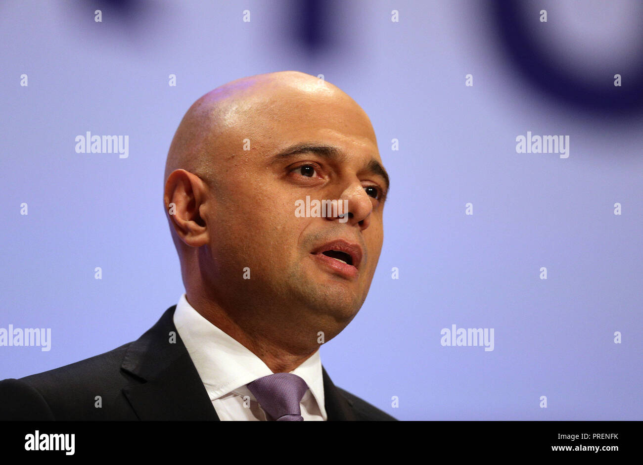 Secrétaire d'accueil Sajid Javid s'exprimant lors de la conférence annuelle du parti conservateur à l'International Convention Centre, Birmingham. ASSOCIATION DE PRESSE Photo. ASSOCIATION DE PRESSE Photo. Photo date : mardi 2 octobre 2018. Voir histoire de PA principal conservateur. Crédit photo doit se lire : Aaron Chown/PA Wire Banque D'Images