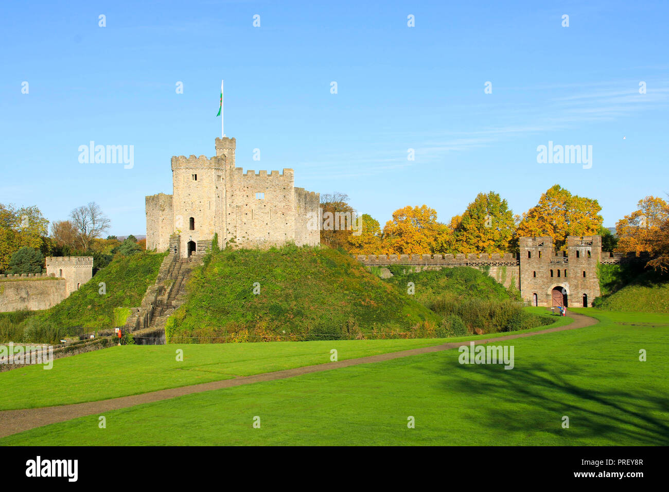 Le Château de Cardiff, Pays de Galles, UK dans le soleil d'automne Banque D'Images