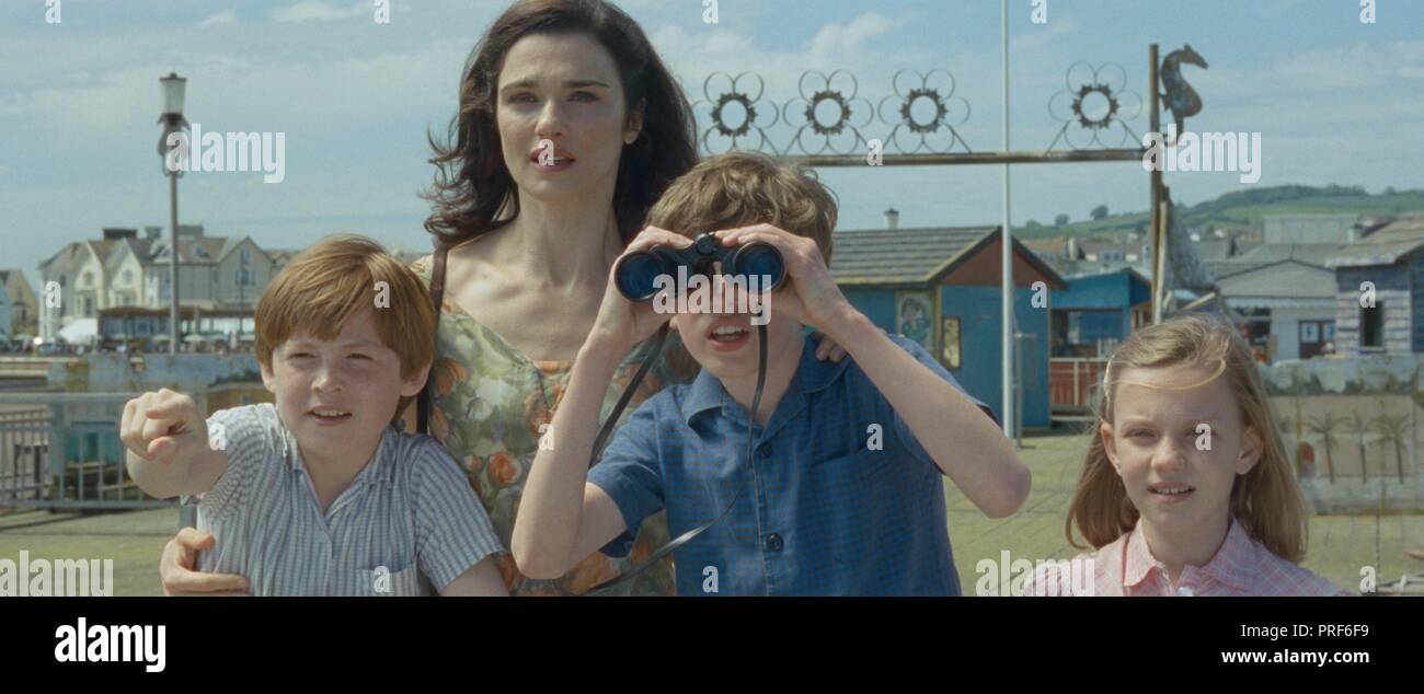 Rachel weisz and son Banque de photographies et d’images à haute ...