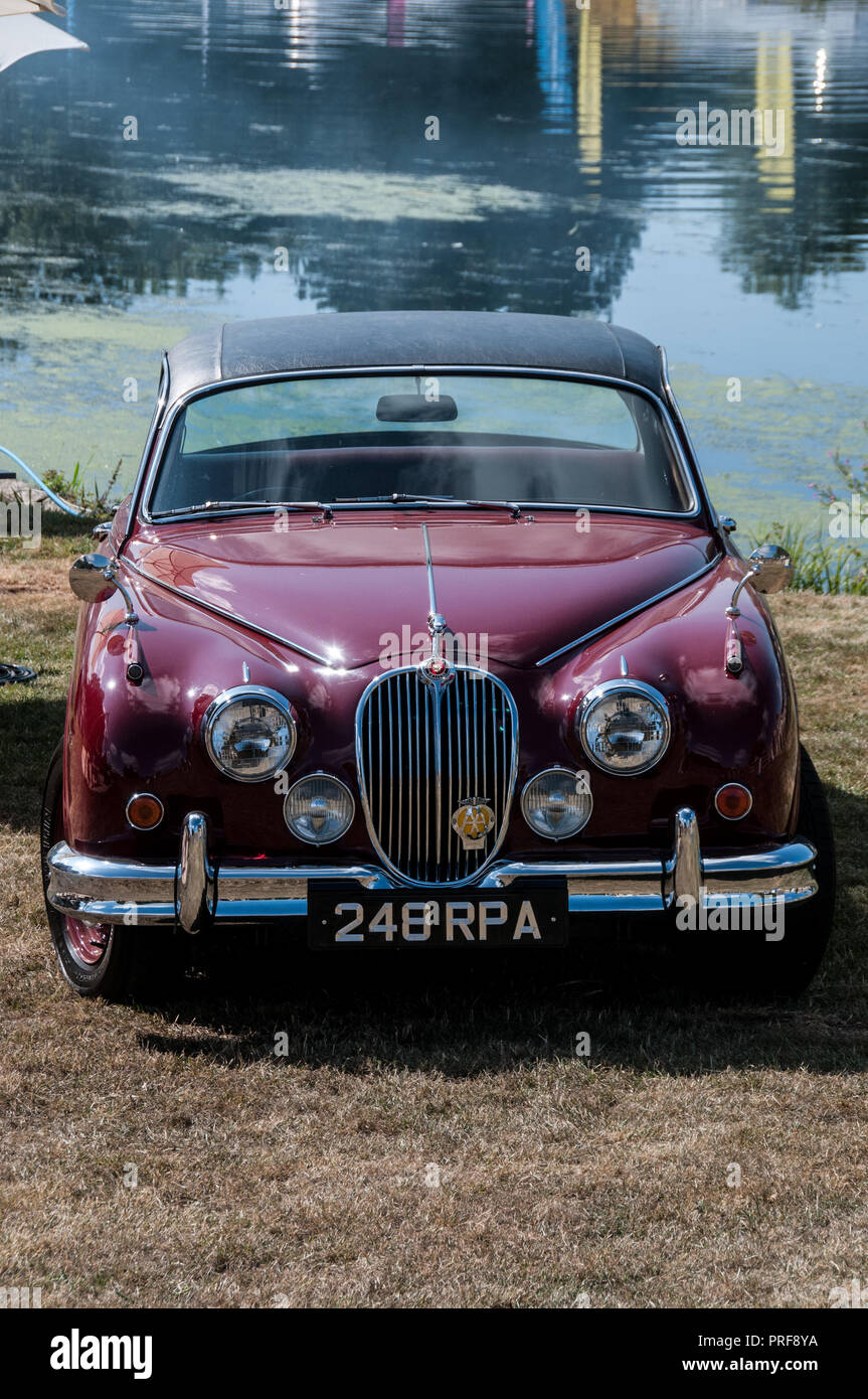 Partout au Royaume-Uni - Countryfile Live - la voiture Jaguar utilisée dans la série télévisée avec John Thaw AS Morse. Banque D'Images