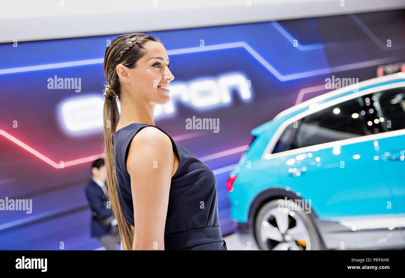 Audi a présenté vus électrique Audi e-tron Quattro 55 au cours de la première journée presse du Salon International de l'Automobile à Paris, le mardi 2 octobre 2018. Banque D'Images