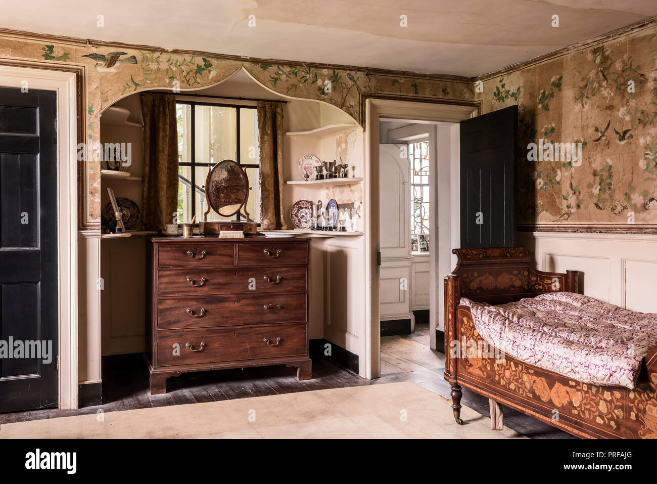 Scarica Gratis Images Elaborer Et Meubles En Marqueterie D Acajou Sculpte Lit Avec le plus cool par