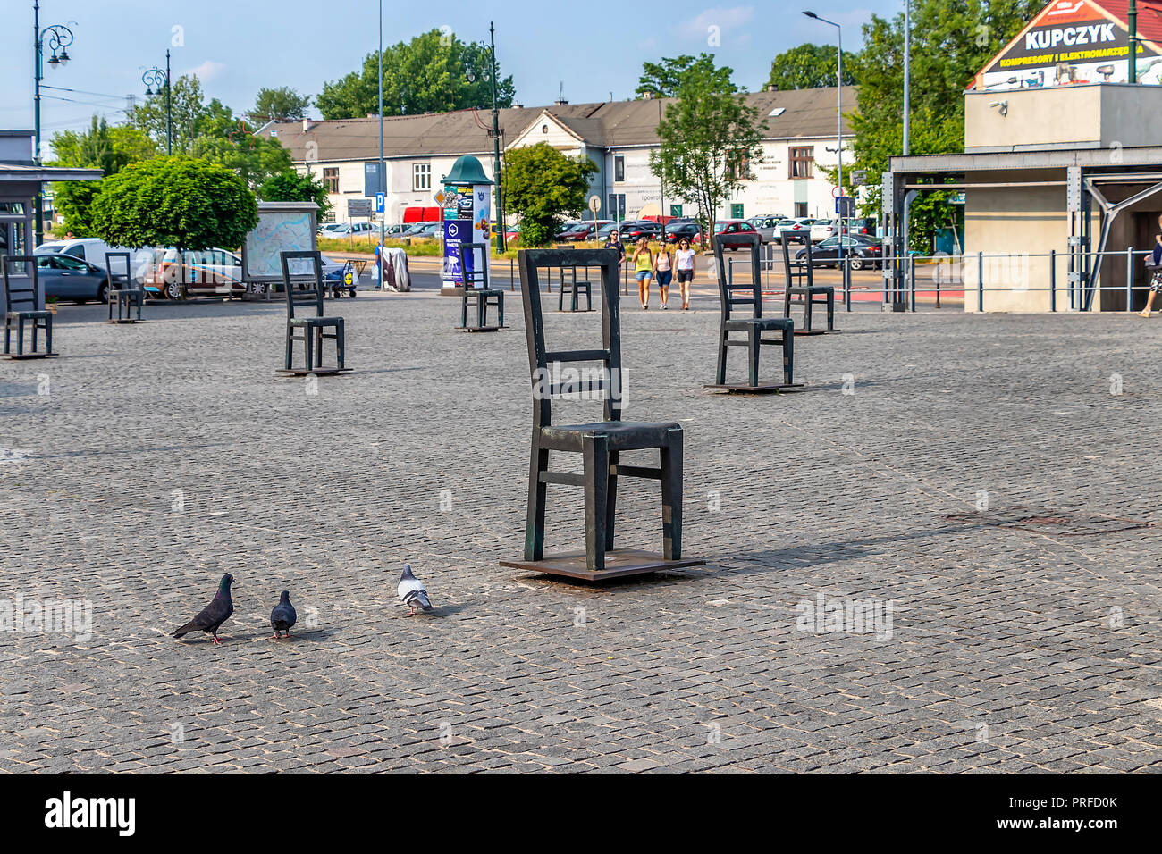 Cracovie, Pologne, le 5 juin 2018 : mémorial pour les Juifs du ghetto de Cracovie sur le site leur expulsion sur la Place des Héros du ghetto dans le quartier Podgorze . Chaque Banque D'Images