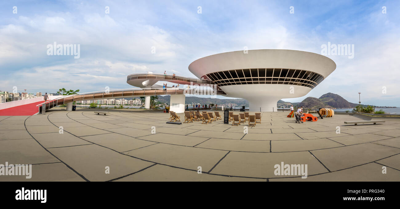 Musée d'Art Contemporain de Niterói (MAC) - Niteroi, Rio de Janeiro, Brésil Banque D'Images