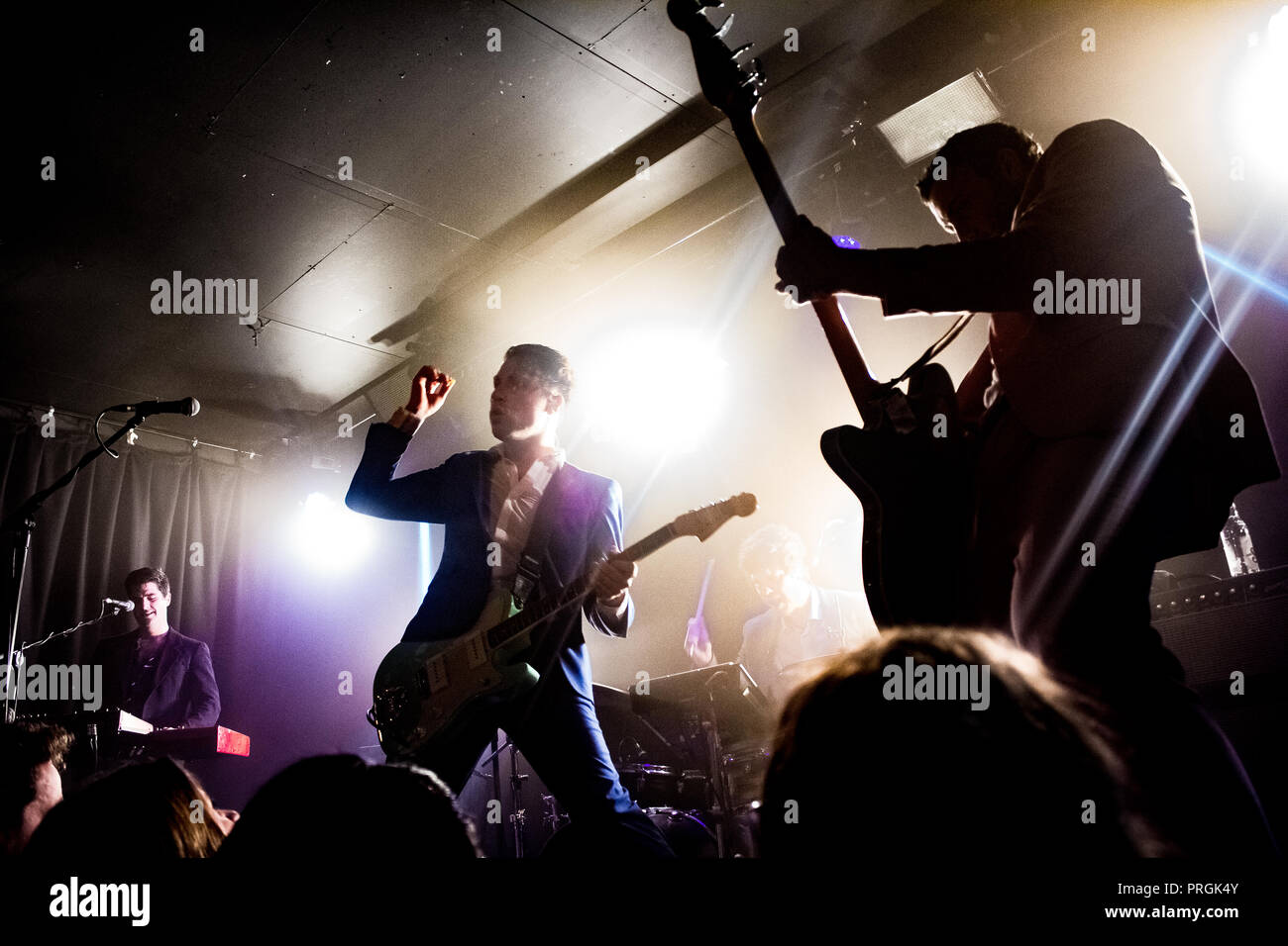 Londres, Royaume-Uni. 1er octobre 2018. Mini Mansions jouer live à Hoxton square Bar and Kitchen, Londres, Royaume-Uni. Credit : Nikki Courtnage/Alamy Live News. Banque D'Images