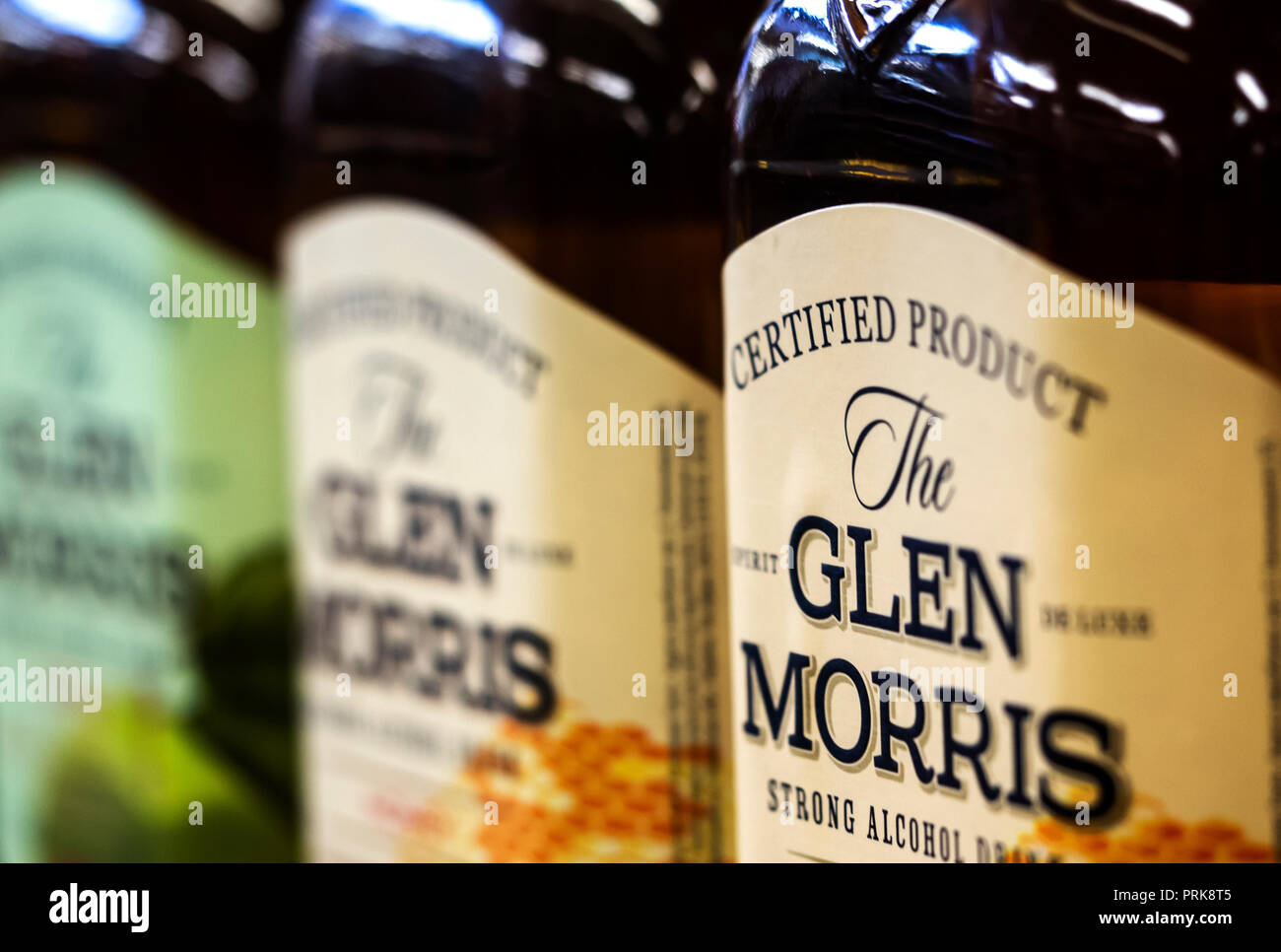 Glen Morris boisson forte originale en magasin. La marque de whisky ukrainien Banque D'Images