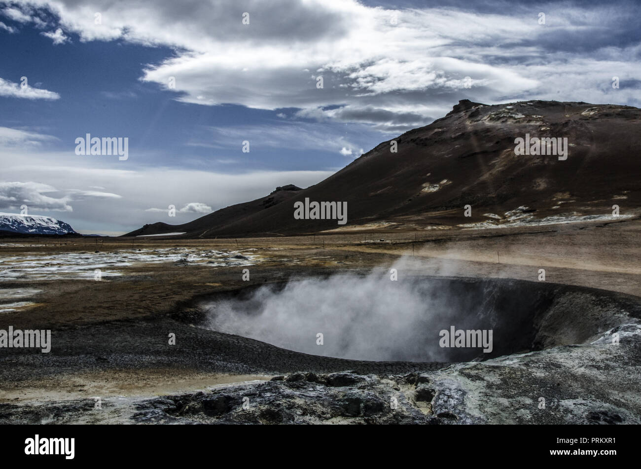 Piscine à bulles zone géothermique Hverir, 73320, Nord de l'Islande Banque D'Images