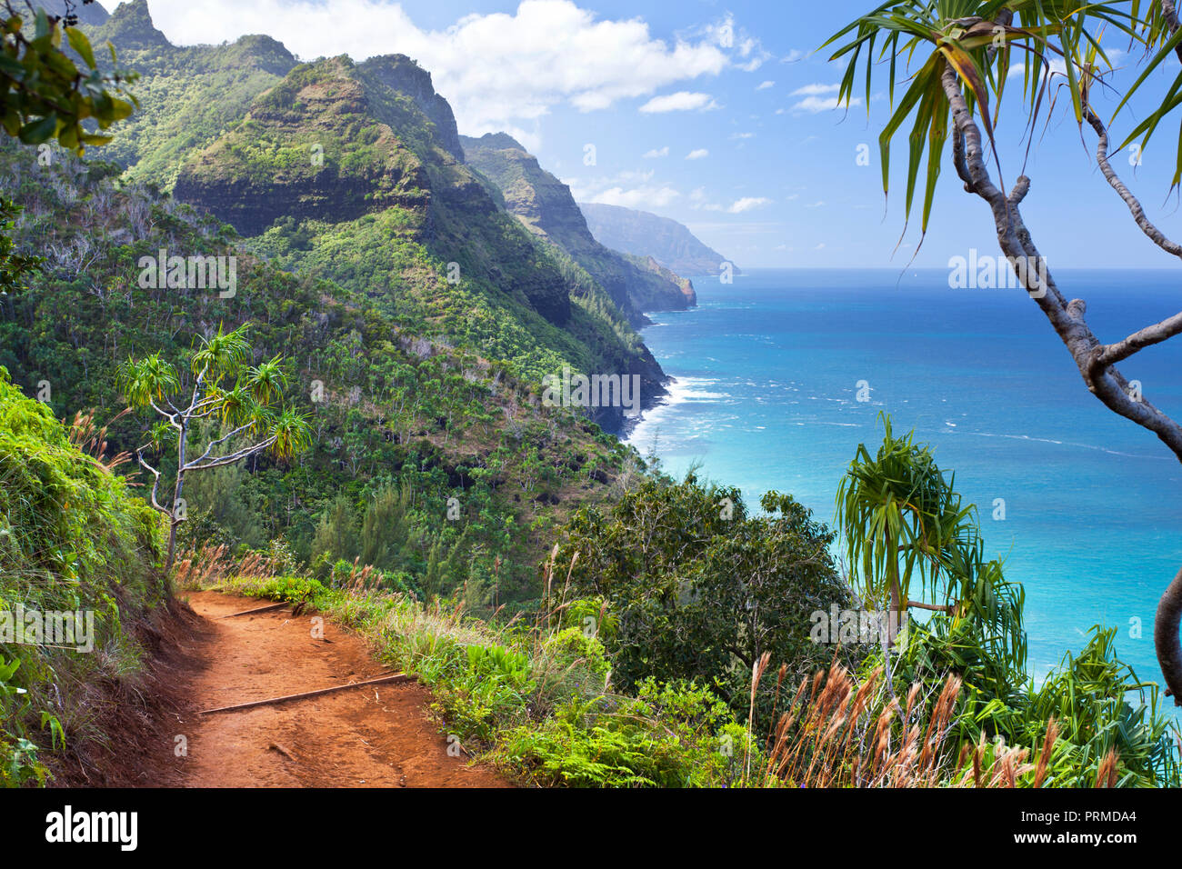Afficher le long de la Côte de Na Pali Kalalau Trail de la région de Kauai, Hawaii. Banque D'Images
