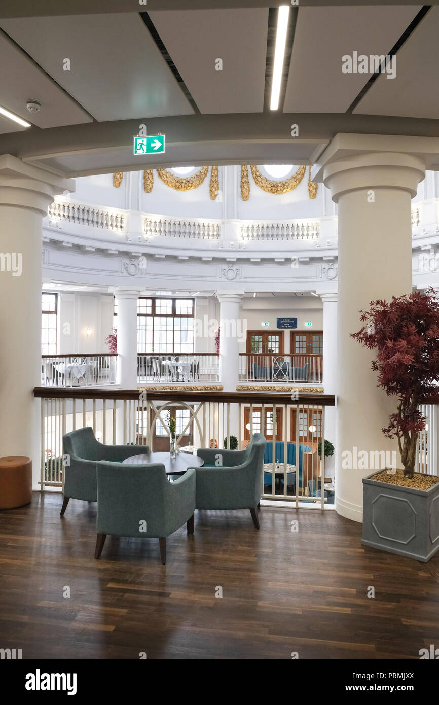 Vue intérieure de Spanish City sur le restaurant Trencher's dans le centre de restauration et de loisirs de Whitley Bay, ville balnéaire de North Tyneside, Tyne & Wear. Banque D'Images