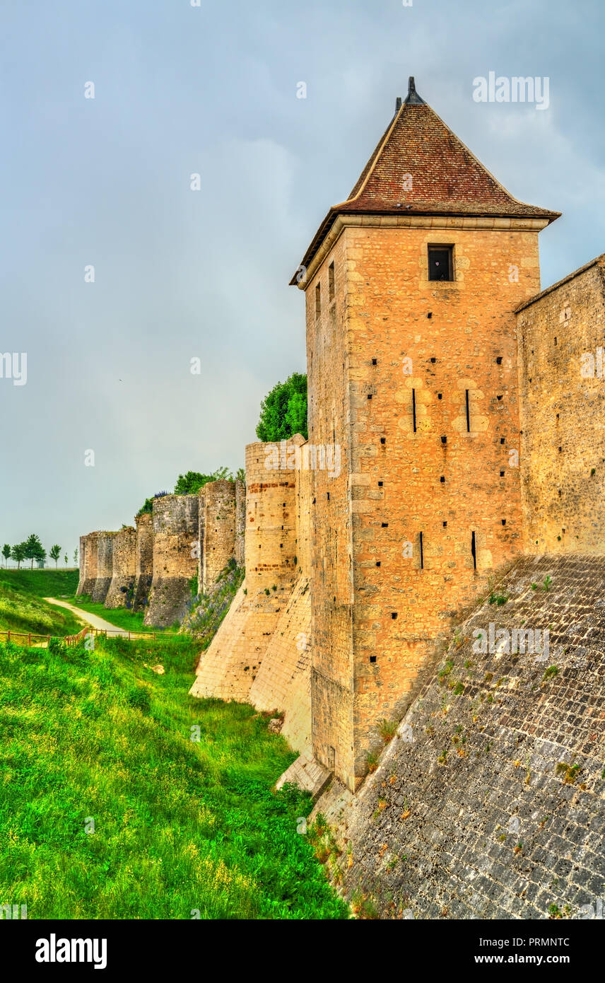 Mur de la ville de Provins, ville de foire médiévale en France Banque D'Images