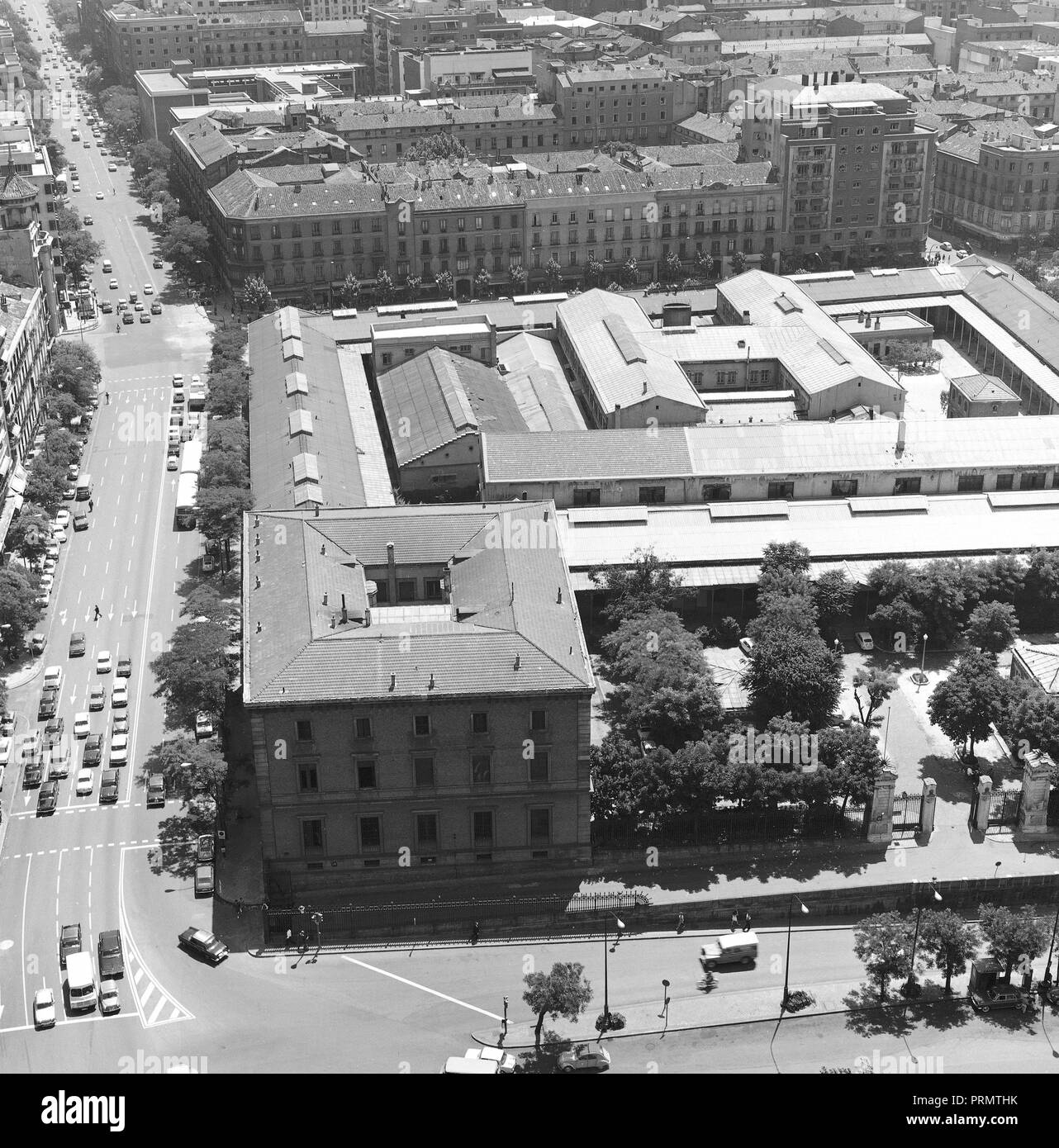 Fabrica Nacional De Moneda Y Timbre Edificio Banque D Image Et Photos Alamy