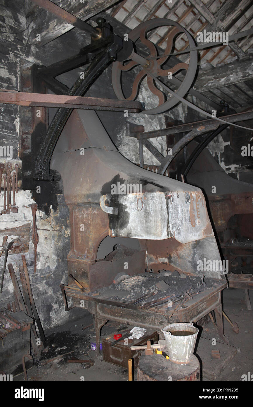 Blacksmith Forge dans le National Slate Museum, Dinorwic Quarry, Llanberis, Pays de Galles, Royaume-Uni Banque D'Images