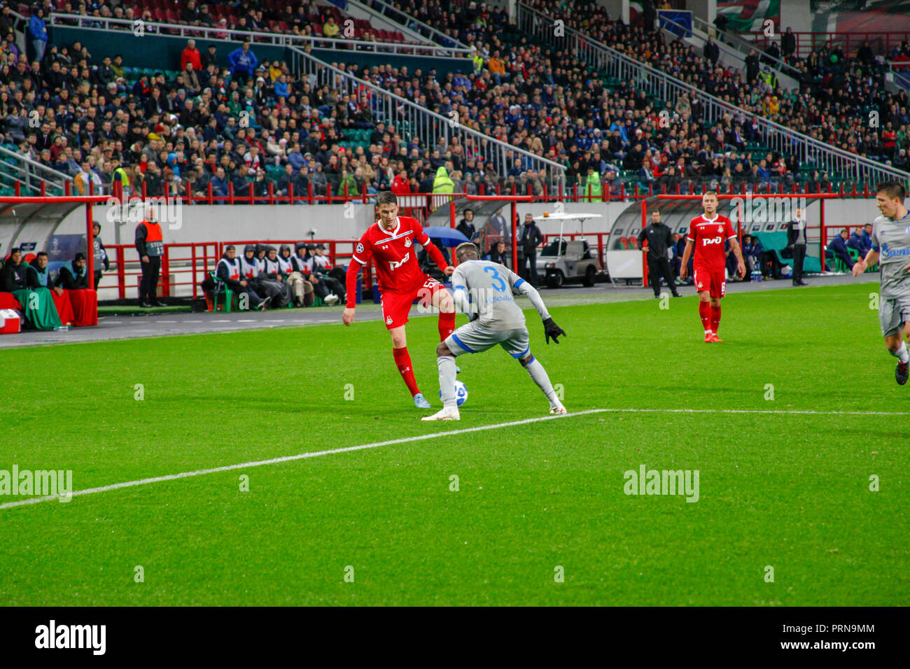 Moscou, Russie. 3 octobre, 2018. Ligue des Champions : le Lokomotiv Moscou v Schalke 04. Les joueurs de Schalke et Lokomotiv Crédit : Alex Cavendish/Alamy Live News Banque D'Images