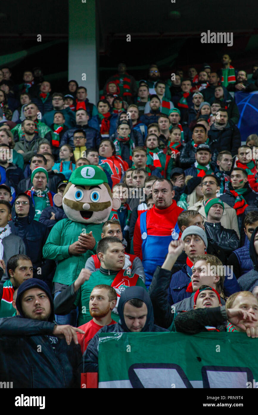 Moscou, Russie. 3 octobre, 2018. Ligue des Champions : le Lokomotiv Moscou v Schalke 04. Fans de crédit : le Lokomotiv Moscou Alex Cavendish/Alamy Live News Banque D'Images