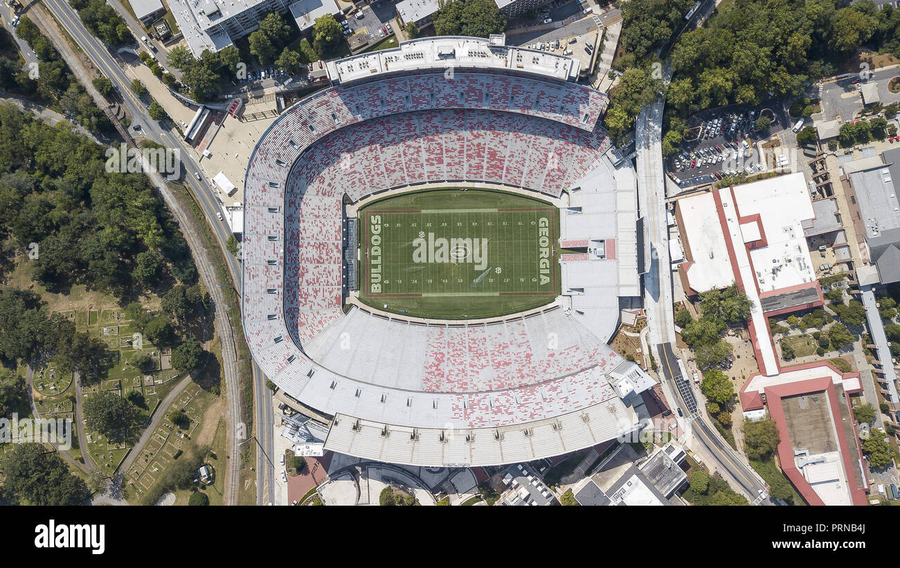 Athens, Georgie, USA. 3e oct, 2018. Le 03 octobre 2018 - Athènes, Géorgie, USA : vues aériennes de stade Sanford, qui est le lieu de la lecture sur le campus pour le football à l'université de Georgia à Athens, Georgia, United States. Le stade de 92 746 places est le dixième plus grand stade au sein de la NCAA. Crédit : Walter G Arce Sr Asp Inc/ASP/ZUMA/Alamy Fil Live News Banque D'Images