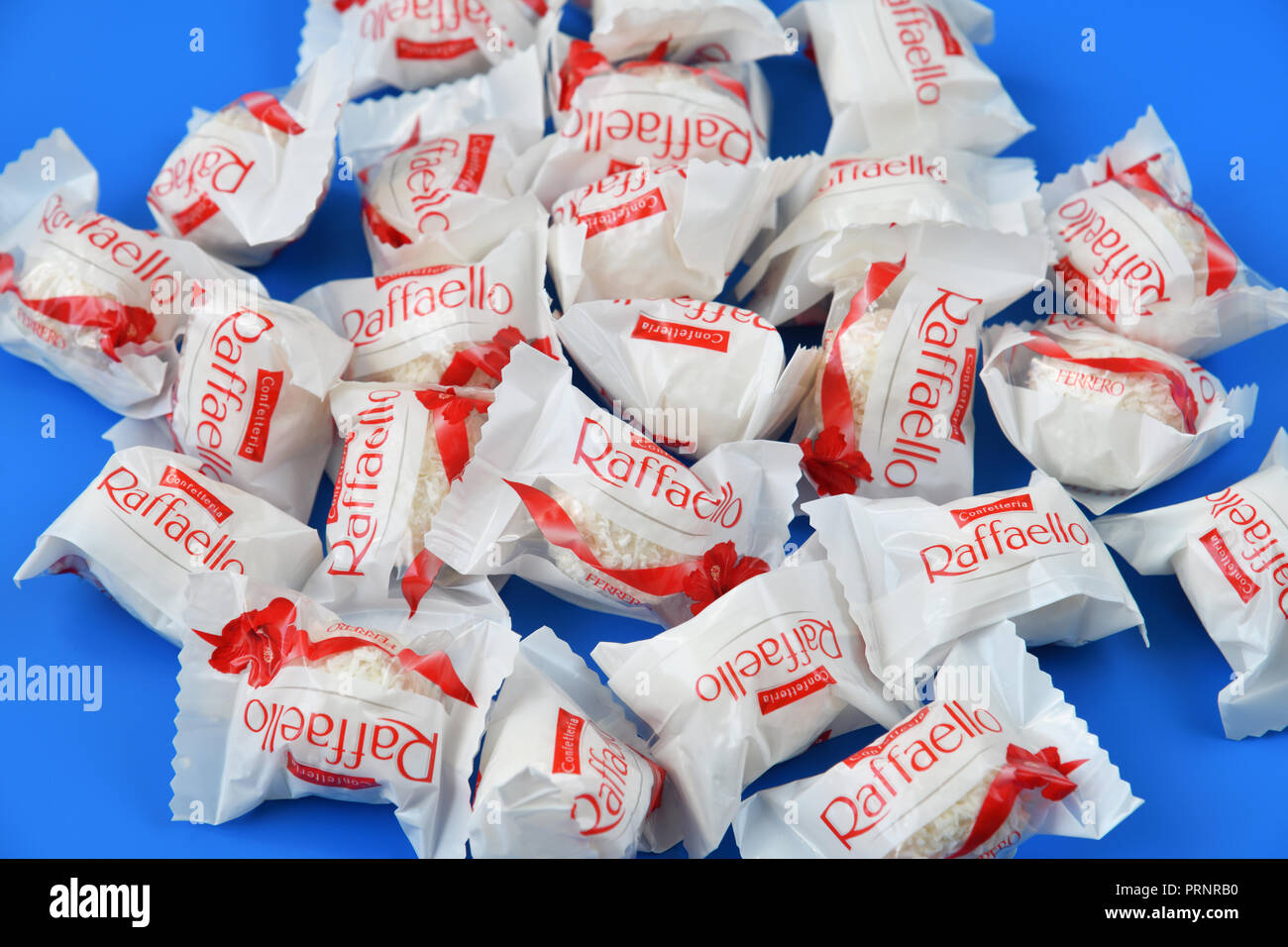 Moscou, Russie - le 23 septembre. En 2018. Raffaello est une marque de bonbons fabriqués par la société italienne Ferrero depuis 1990 Banque D'Images