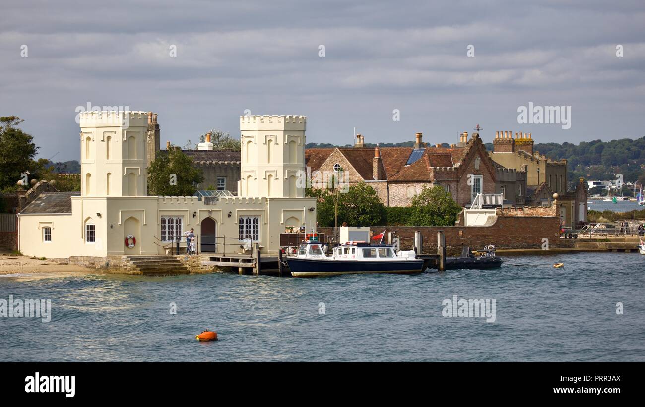 L'île de Brownsea et château, le port de Poole, Dorset, UK Banque D'Images