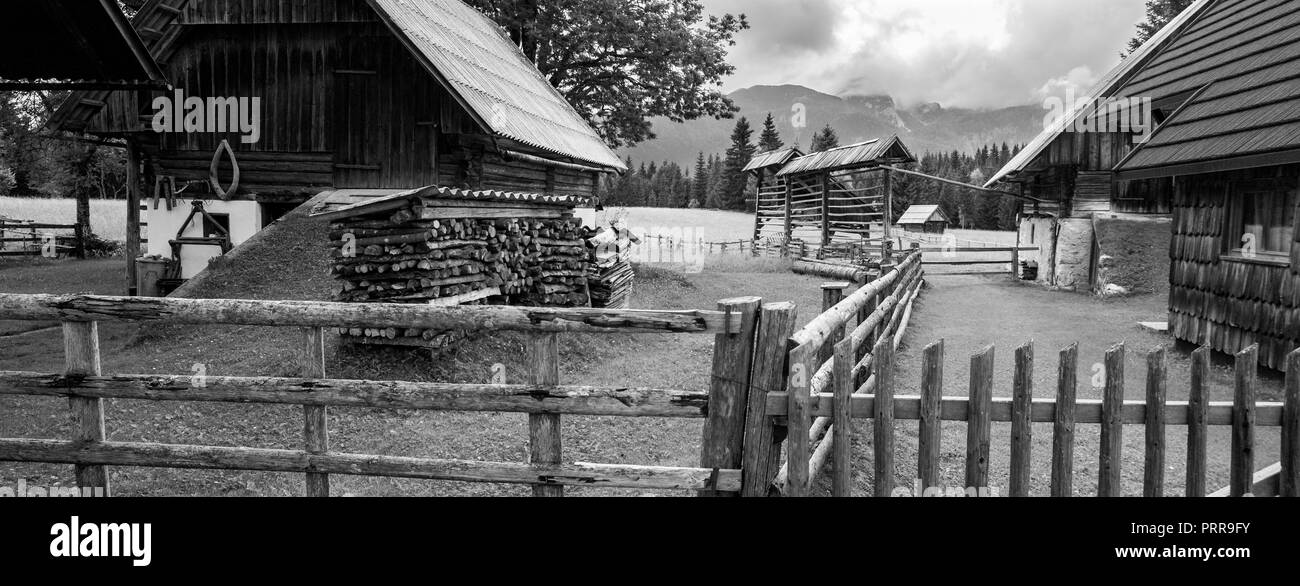 Village Uskovnica Parc National de Triglav. Alpes Juliennes Slovénie Banque D'Images