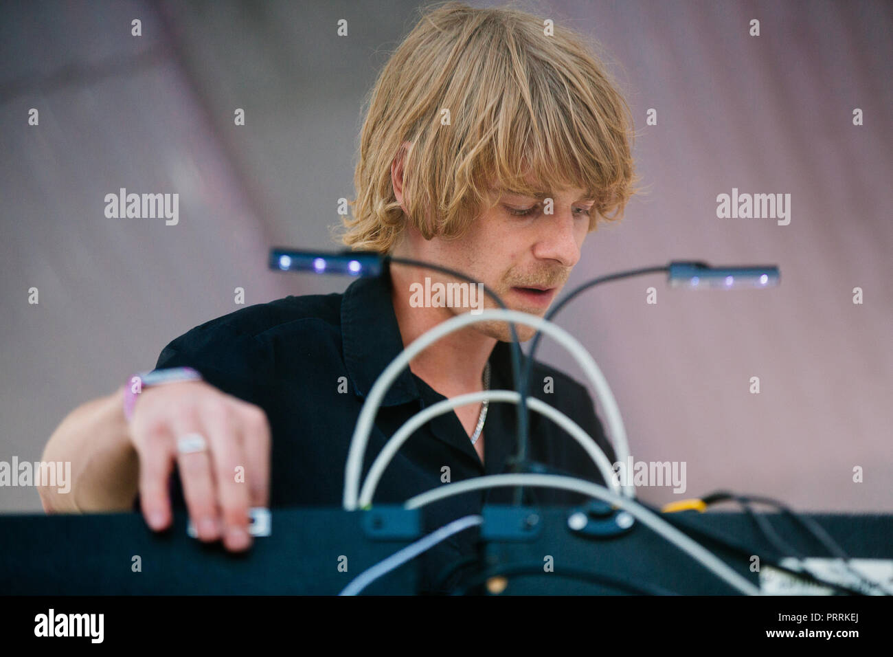 Le Danemark, Roskilde - Juillet 3, 2018. Le musicien et producteur électronique danois Littauer Simon effectue un concert live au cours de la Danish music festival Festival de Roskilde en 2018. (Photo crédit : Gonzales Photo - Kasper Maansson). Banque D'Images