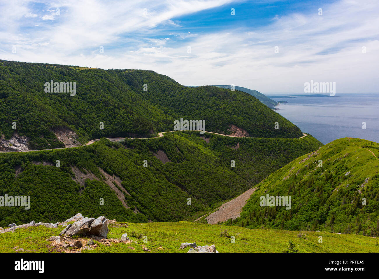 L'île du Cap-Breton, Nouvelle-Écosse, Canada - Cabot Trail de la route panoramique sur la Montagne des Français, dans la région de Cape Breton Highlands National Park. Banque D'Images