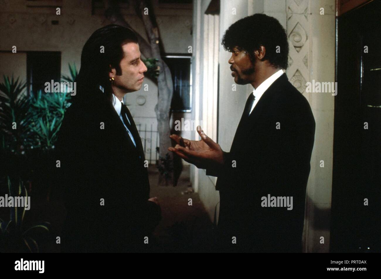John travolta et samuel l jackson Banque de photographies et d’images à ...