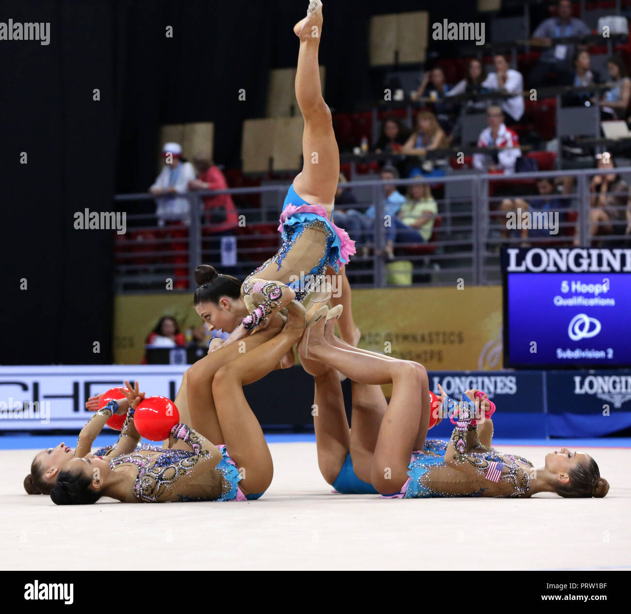 Sofia, Bulgarie - 15 septembre, 2018 : l'équipe United States of America effectue au cours de la 2018 Championnats du monde de gymnastique rythmique. Tournoi de groupe Banque D'Images